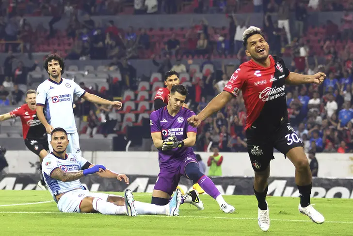Eduardo “Mudo” Aguirre tras anotar ante Cruz Azul a pesar de la supuesta lesión