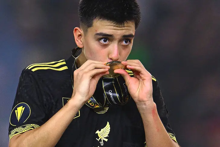 Gilberto Mora se convirtió en el futbolista más joven en ganar un torneo internacional de selecciones avalado por la FIFA