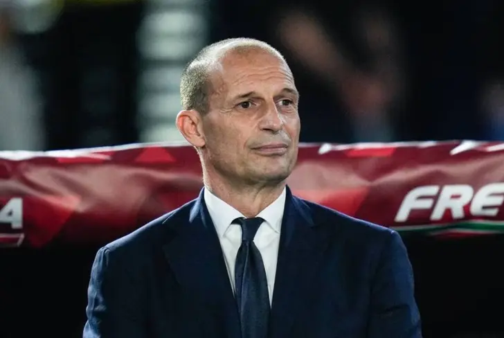 Massimiliano Allegri considera que Giménez está recuperándose física y mental mente