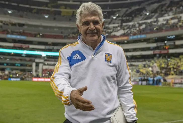 Ricardo enfrentó en 4 ocasiones distintas a las Águilas en finales.
