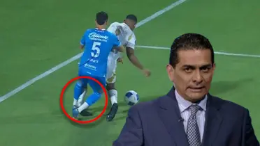 Felipe Ramos Rizo y jugadores disputando balón/ Foto Tubi.