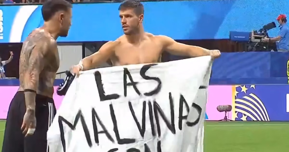 Lisandro Martínez y Giovani Lo Celso