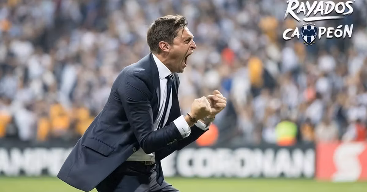 Diego Alonso festejando la Concacaf Liga de Campeones de 2019