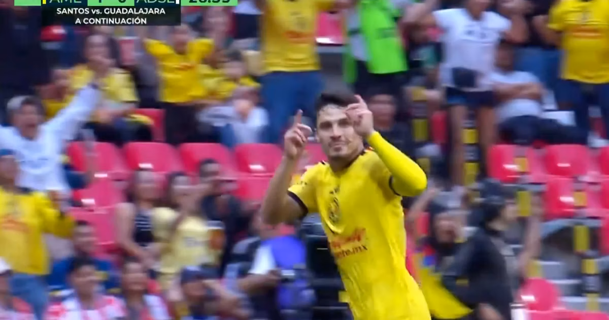 El gesto de Raphael Veiga a Guillermo Almada tras el gol ante San Luis